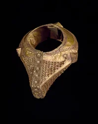 Bransoletka ślubna (gelang gadang podang), koniec XIX-początek XX wieku (młotkowane złoto z filigranem i granulacją)