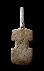 Sztuka Cyklad: „Statuetka w kształcie skrzypiec”, marmurowy idol z Paros. 3000 p.n.e. Cywilizacja cykladzka (-3200 do -2000). Ateny, Narodowe Muzeum Archeologiczne