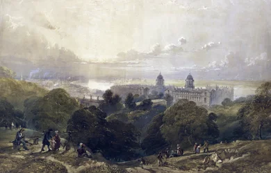 Widok na Greenwich (Anglia), letni wieczór, z wysokości parku, z tyłu panorama Londynu