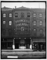 Princess Theatre, Detroit, ok. 1900 (zdjęcie czarno-białe)