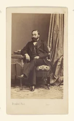 Portret brodatego mężczyzny
