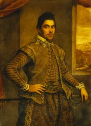 Portret dżentelmena, stojącego 3/4 długości, w misternie wyszytym kostiumie, przed oknem, za nim krajobraz,
