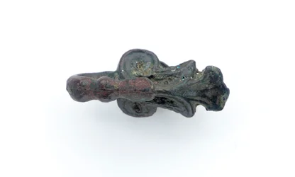 Hak odzieżowy, 400-200 p.n.e.
