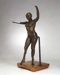 Tancerz poruszający się do przodu, z podniesionymi rękami, prawa noga do przodu, c. 1882-1895obsada 1919-1932.