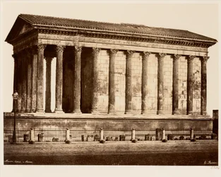 Maison Carrée w Nîmes