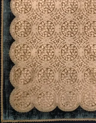 Duża Syringa, wykonana przez Warner & Ramin, zaprojektowana w 1875 r. (adamaszek jedwabny)