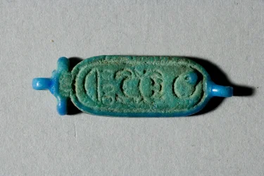 Paciorek z kartuszem Tutanchamona, Nowe Państwo, panowanie Tutanchamona, 1336-27 p.n.e.