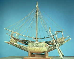 Model jednej z łodzi faraonów, z grobowca Tutanchamona (ok. 1370-52 pne) Nowe Królestwo (drewno)