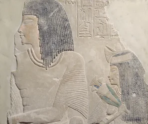 Relief przedstawiający Imenmesa i Dejata, rodziców generała Imenemineta, z grobowca w Memphis, Nowe Królestwo, ok. 1336-1295 pne (malowany wapień)