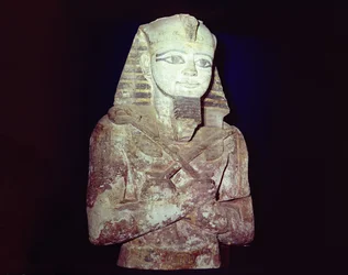 Kolos Ramzesa II (1279-1213 pne) detal z filaru Ozyryda, ze świątyni Gerfa Husajna, Nubia, Nowe Państwo (piaskowiec)