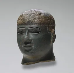 Głowa władcy kuszyckiego, ok. 716-02 pne (zielony łupek)