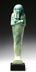 Figura Ushabti dla Nacht-Hor-em-heb-mes-em-chereden, późny okres dynastyczny, ok. 600 pne (fajans) (patrz także 241440)