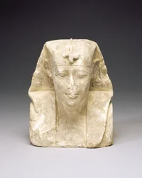 Rzeźbiarski model króla, możliwy Ptolemeusz I lub II (wapień)