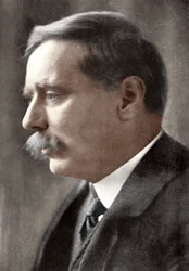 Herbert George Wells, brytyjski powieściopisarz, 1914.