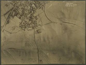Zdjęcie lotnicze z okopami I wojny światowej, 1917