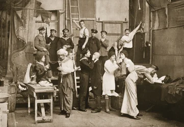 Za kulisami: przygotowania do amatorskich teatrów, Handforth, ilustracja z niemieckich więźniów w Wielkiej Brytanii (fotograwiura)