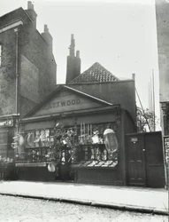 Evelyn Street: przy Deptford High Street, Londyn, 1899
