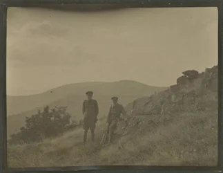 Harold Roper Robinson i William Lawrence Bragg, Wogezy, jesień 1915