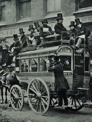 Konny omnibus London Bridge Railway z pasażerami, 1880