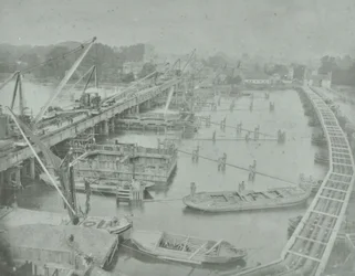 Putney Bridge: kopanie fundamentów pod nowy most, 1883