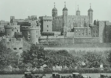Tower Hill: widok na Tower of London, 1895