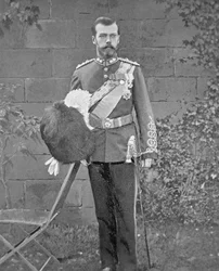 Car Mikołaj II w mundurze Royal Scots Grays
