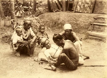 Wytatuowany mężczyzna z Shan, 1890 (zdjęcie w sepii)