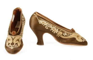 Bainbridge and Co. Buty Court