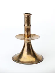 Świecznik, ok.1650-99 (mosiądz)