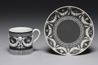 Filiżanka i spodek, zaprojektowane i wykonane przez Wedgwood Factory, ok. 1790
