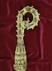 Głowa i zgięcie pastorału Wilhelma z Wykeham (ok.1320-1404): strona Piotra (srebro pozłacane) (detal) (zob. 205100-32)