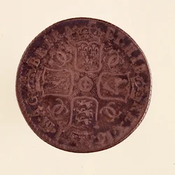 Srebrny grosz angielski, panowanie króla Anglii Karola II (1630-1685) 1671. Śr. 2,4 cm Neapol, muzeum archeologiczne