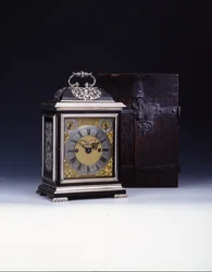 Barnard Tompion, Tompion and Banger, Londyn, nr 460, uderzający zegar na wsporniku, ok. 1708 (heban i srebro) (zob. również 745882-88)