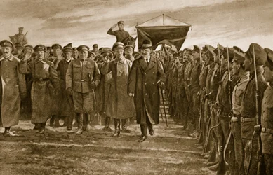 Trocki, Rosja Komisarz bolszewizmu ds. wojny, inspekcja pułku Lettów, którzy tworzyli elitę Armii Czerwonej, 1914-19