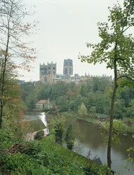 Widok katedry w Durham po drugiej stronie rzeki Wear, początek 1093