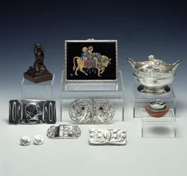Arts and Crafts srebro i metaloplastyka Harolda Stablera (1872-1945), Phoebe Stabler (ok. 1873-1955), Kate Harris i Liberty
