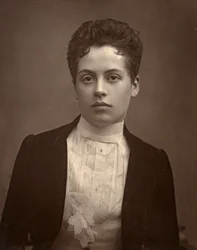 Clo Graves, irlandzki pisarz i dramaturg, 1888