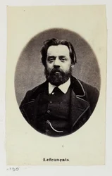 Lefrançois Adolphe Gustave, zwany Gustave Lefrançais (1826-1901). Nauczyciel, w 1849 roku założył wraz z Pauline Roland (1805-1852) Stowarzyszenie Nauczycieli Socjalistycznych. Jako członek Komuny zasiadał w Komisji Pracy i Finansów....