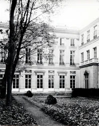 Maison Alexandre, fasada w ogrodzie (16, rue de la ville l