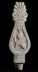 Cywilizacja etruska: stela grobowa w gres decoree z sylwetką lwiego skrzydła z Londa we Włoszech. 550-500 p.n.e. Florencja, Muzeum Archeologiczne