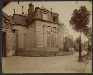 Hospicjum Debrousse, dawny park Philippe