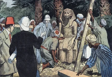 Odkryty z posągu Sesostrisa III w 1862 r.