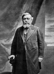 Armand Fallieres (1841-1932) przewodniczący francuskiego senatu w latach 1899-1906, a następnie prezydent republiki francuskiej w latach 1906-1913.