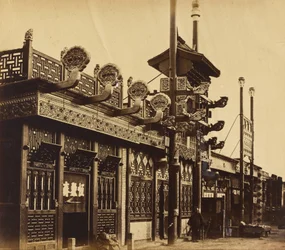 Sklepy i ulica, chińskie miasto Pekin, październik 1860