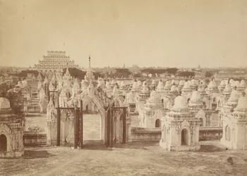 Pagoda 450 z Pagody Centralnej - Mandalay