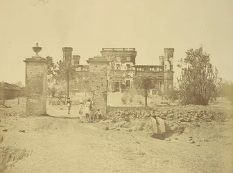 Khurshid Munzil lub 32. mesa