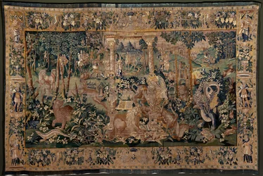 Flamandzki gobelin. Krajobraz z pergolą i dużymi bestiami, z 2 kolumnami. Atelier Oudenaarde. 319x508cm. Inw 0023. XVII wiek.