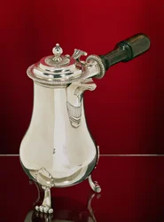 Ludwik XIV chocolatiere, 1686 (srebro)
