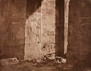 Pierwszy pylon - francuski napis wyryty na wschodnim strzelnicy w punkcie H, wyspa Fila (Philae)