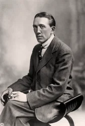 Gerald Du Maurier 1873-1934, angielski aktor i kierownik teatru, początek XX wieku.